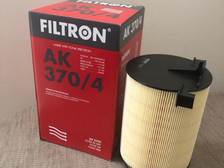 AK370/4 1F0129620 VOLKSWAGEN GOLF5 /CADDY III/JETTA TSİ HAVA FİLTRESİ